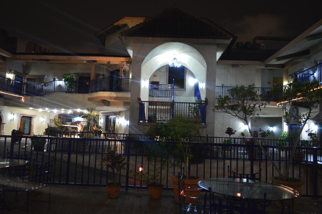 Hotel Hacienda Reynosa Exterior foto