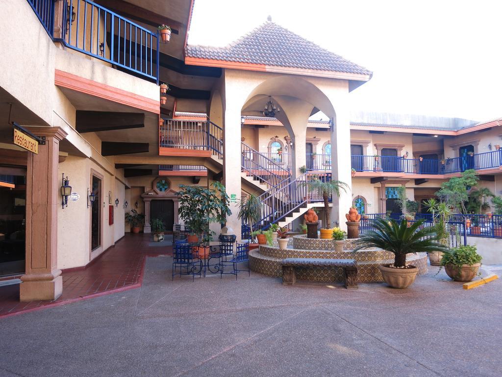 Hotel Hacienda Reynosa Exterior foto